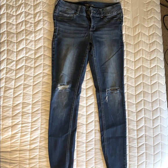 Maurice’s Skinny Jeans - Picture 1 of 4